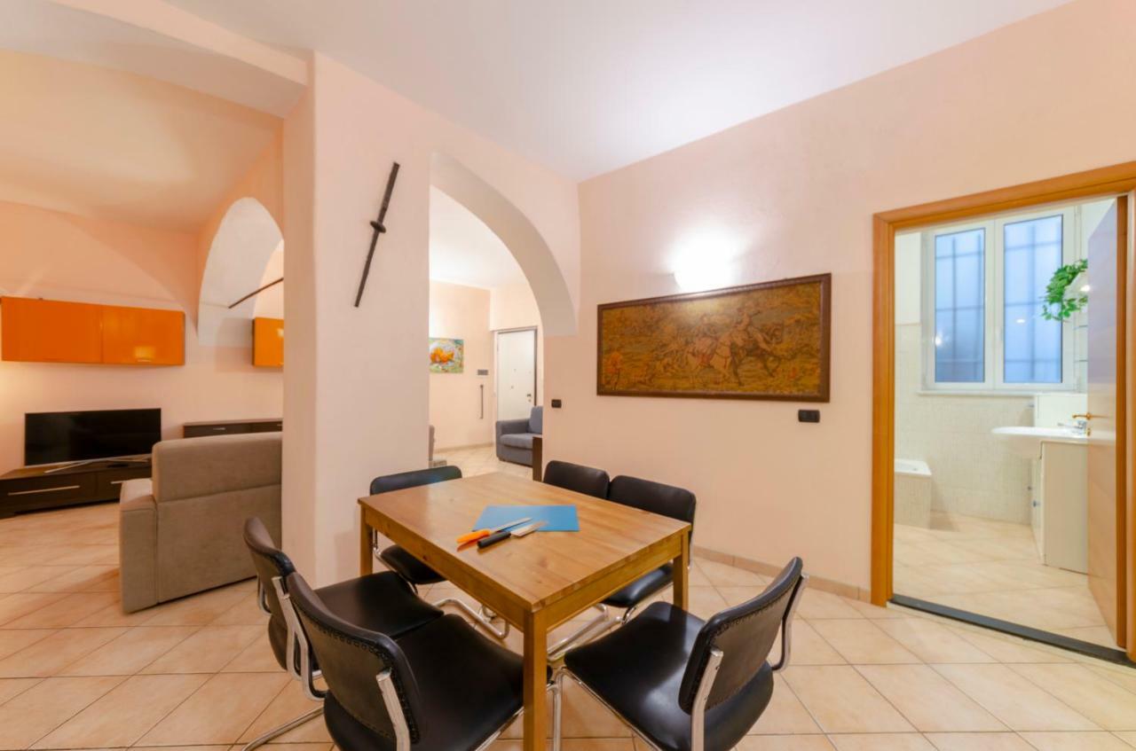 Apartmán Joivy Warm Family Apt Near Porto Antico Janov Exteriér fotografie